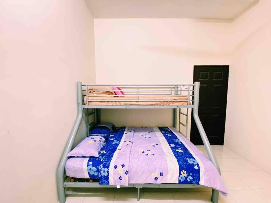 Spacious Cozy Lakeville Homestay 4 Bedrooms All With Aircond Seri Iskandar Buitenkant foto