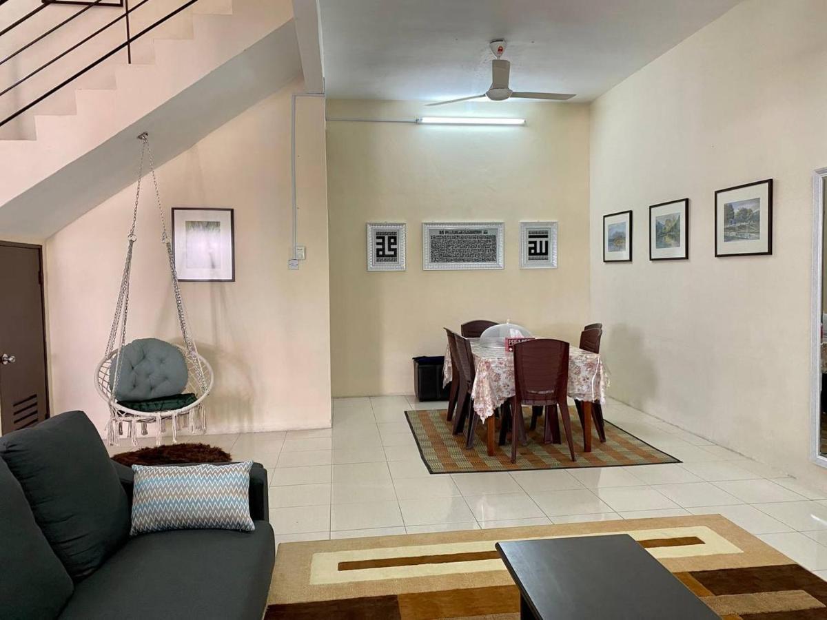 Spacious Cozy Lakeville Homestay 4 Bedrooms All With Aircond Seri Iskandar Buitenkant foto